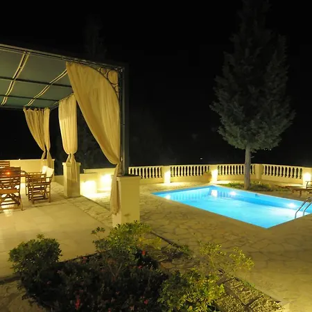 Oliviero Villa Lygia (Lefkada)